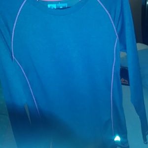 2 New Large Shirts can be to workout etc..